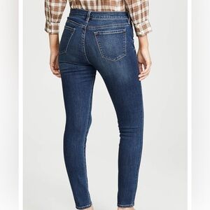 Isabel Maternity by Ingrid & Isabel Skinny Blue Jeans (Entubado)